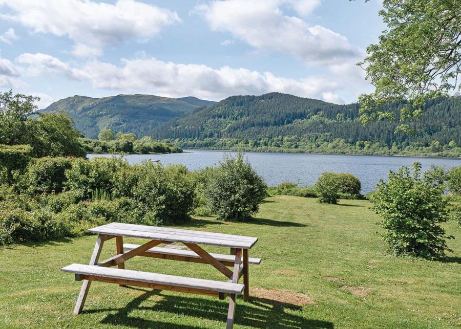 bassenthwaite lakeside lodges in cumbria