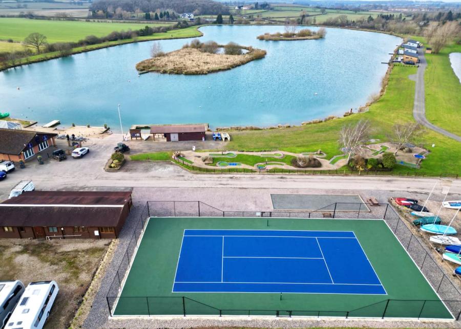 tennis at bosworth lakeside lodges 