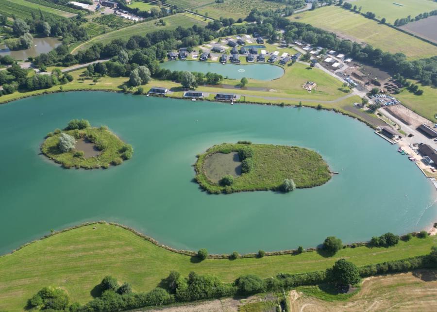 bosworth lakeside lodges in market bosworth