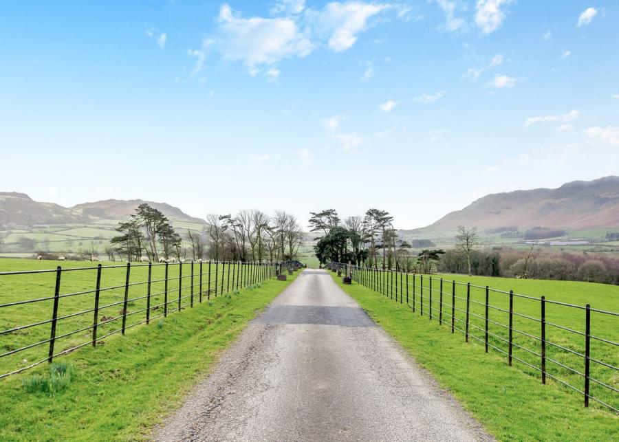  brockwood hall lodges