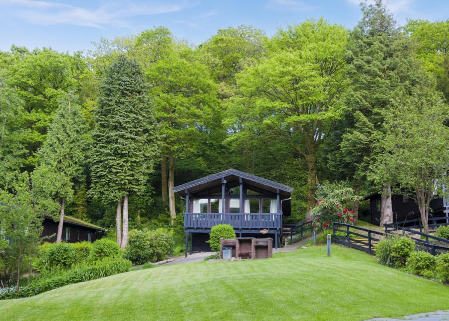 lodge breaks at brockwood hall lodges near millom