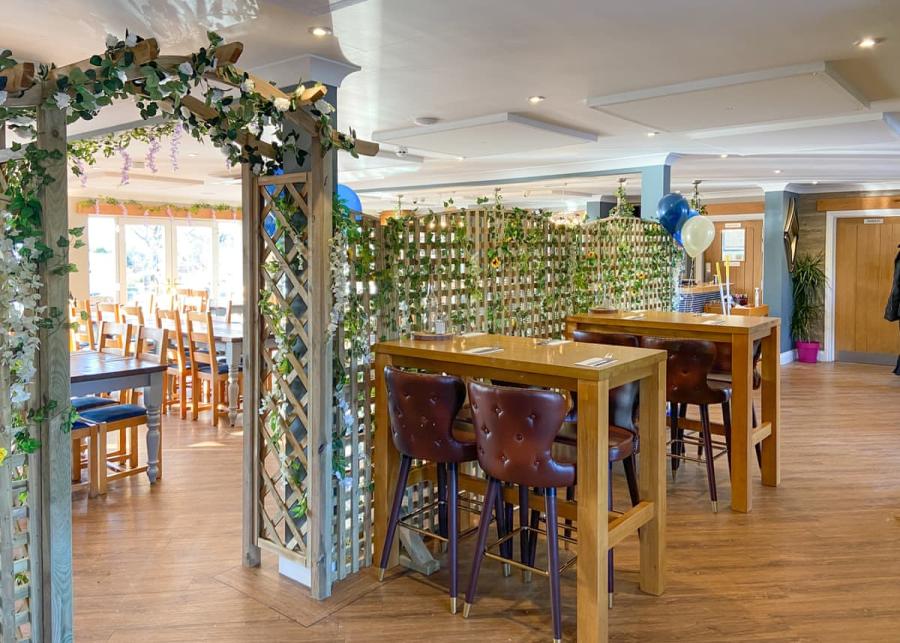 restaurant at caistor lakes lodges in caistor