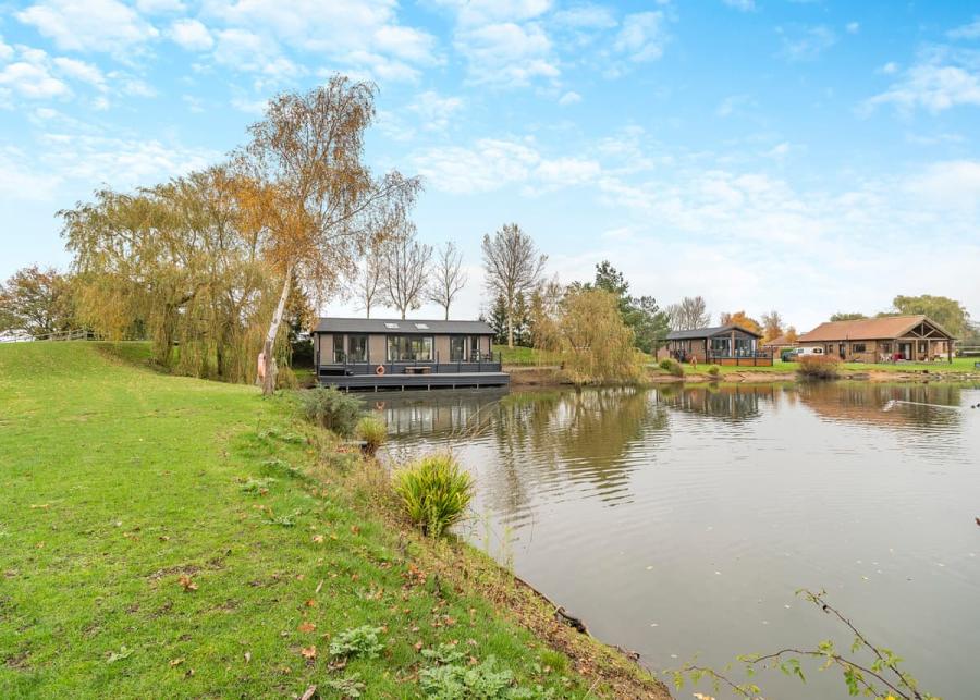 camper uk leisure park near newark