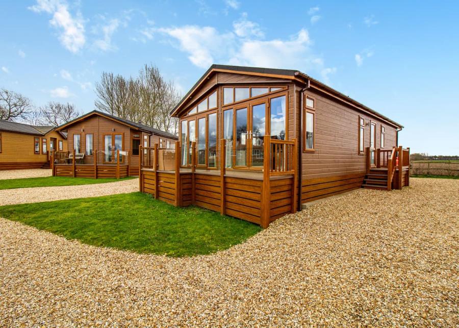 lodges at camper uk leisure park 