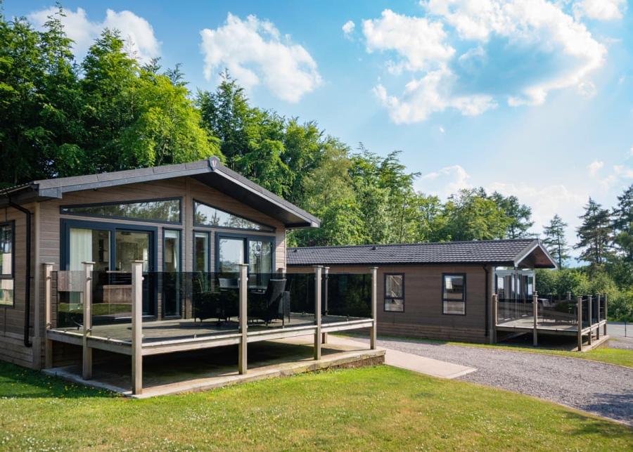 lodges with outdoor decking in the lake district
