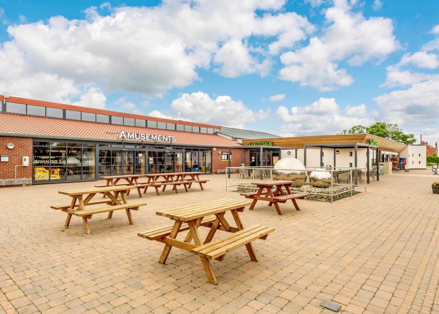 outdoor seating at grange leisure park 
