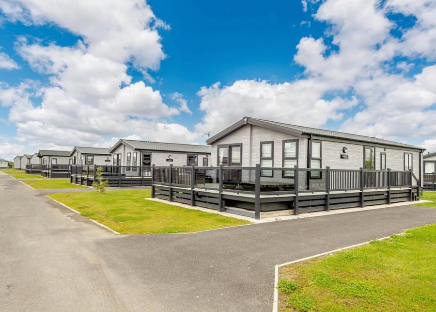 lodge stays at grange leisure park