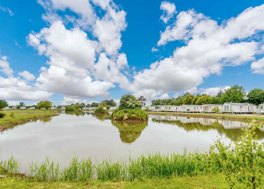 lakes at grange leisure park