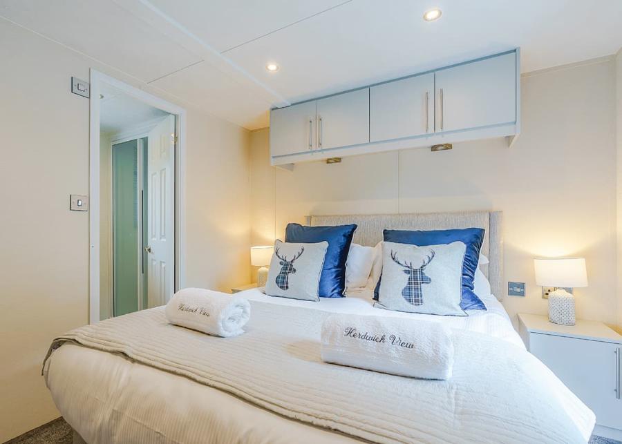 double bedroom in a lodge