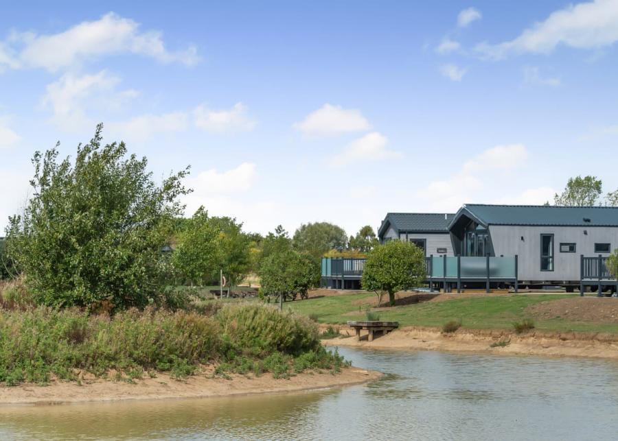 home farm park lakeside retreat near skegness