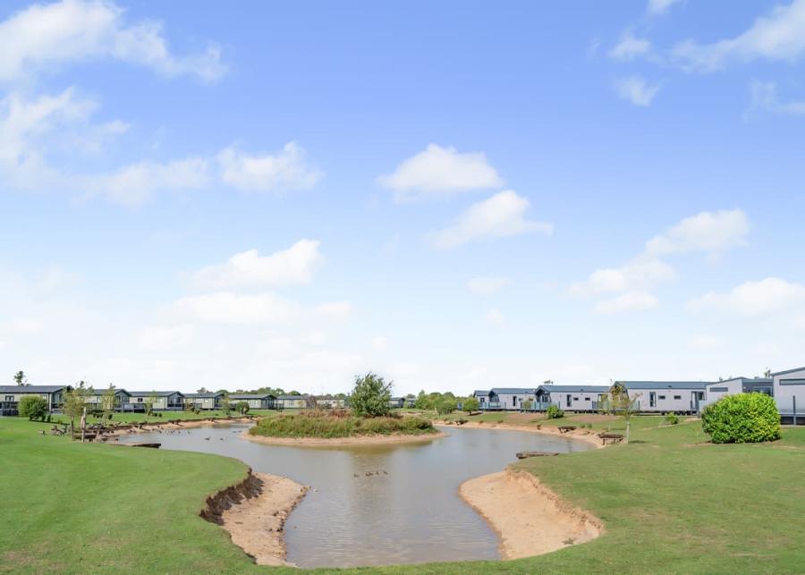 home farm park lakeside retreat