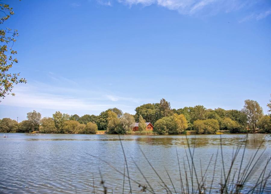 langmere lakes lodges in norfolk