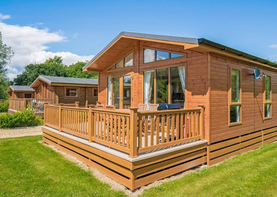 lodge holdays at langmere lakes lodges