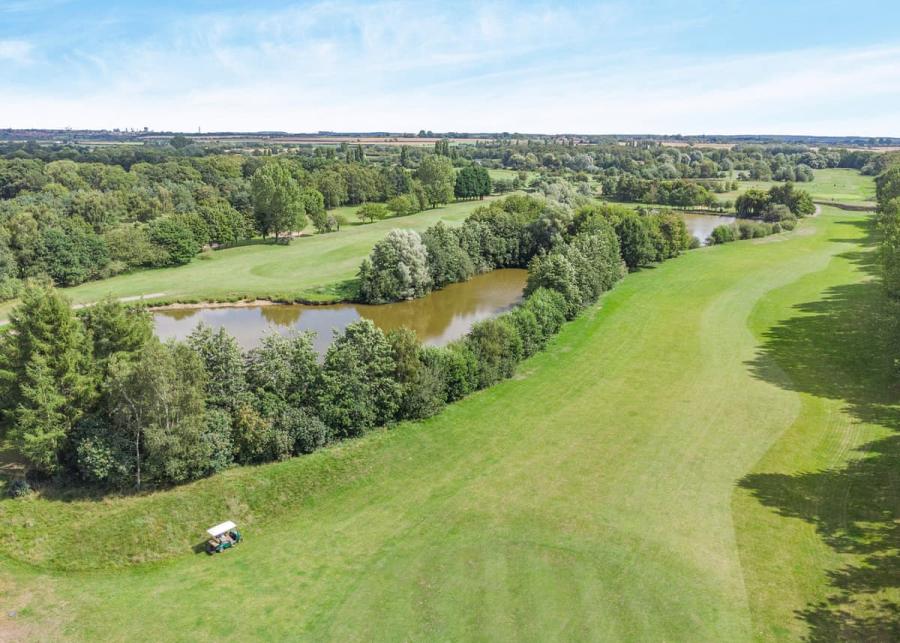 messingham lakes lodge park golf