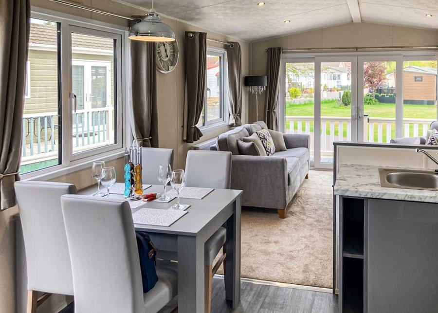 lodges at norfolk broads country park in great yarmouth