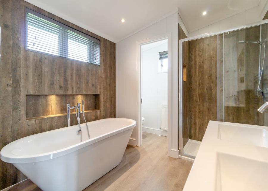 contemporary bathroom at norfolk woods resort and spa 