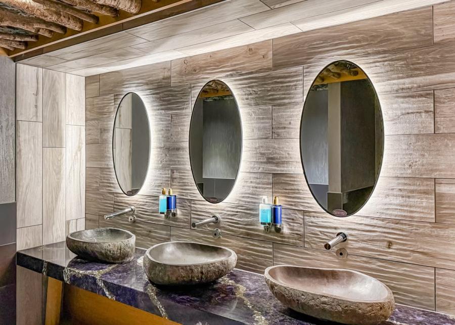 bathroom ay norfolk woods resort and spa 