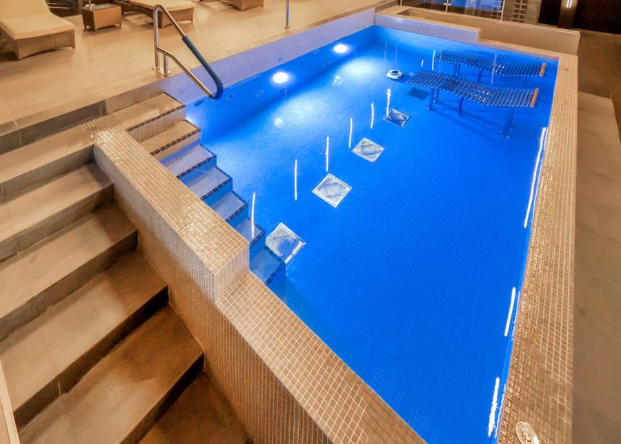 spa pool at park hall resort and spa 