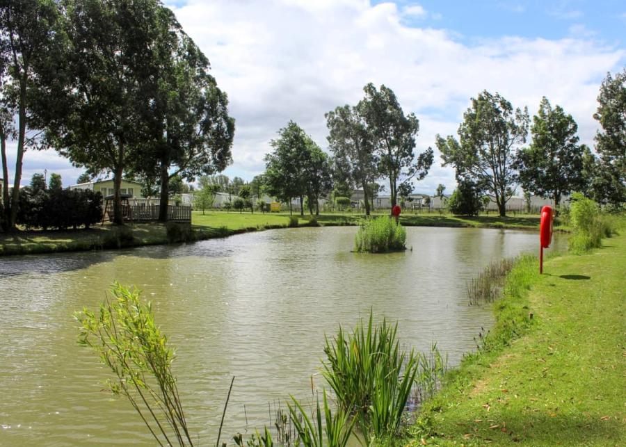 lakes at pine trees leisure park in skegness 