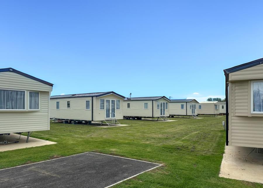 caravan breaks at pine trees leisure park 