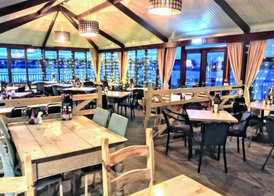 restaurant at seven lakes country park in lincolnshire