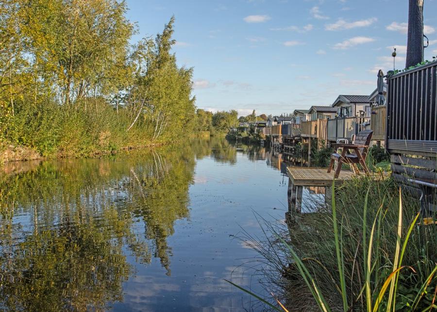 seven lakes country park near crowle in lincolnshire 