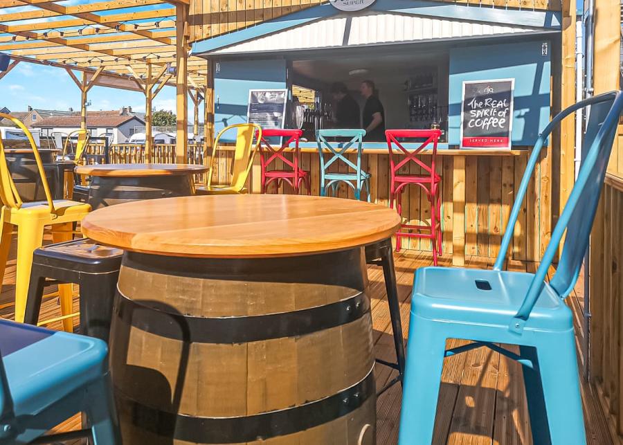 outdoor bar stanwix park holiday park