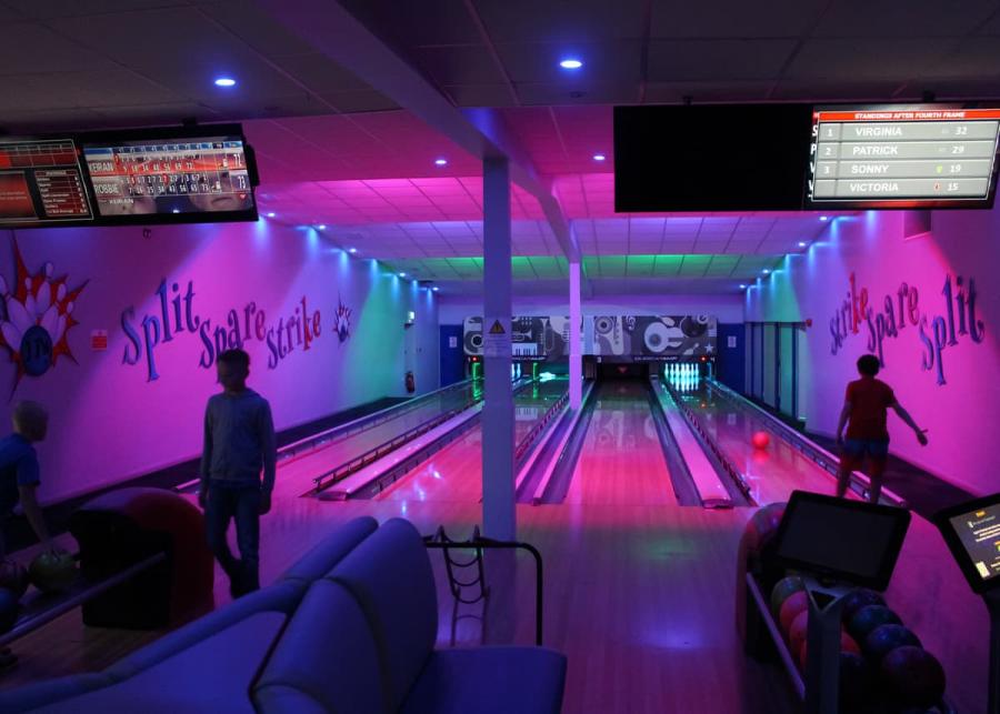bowling at stanwix park holiday park 