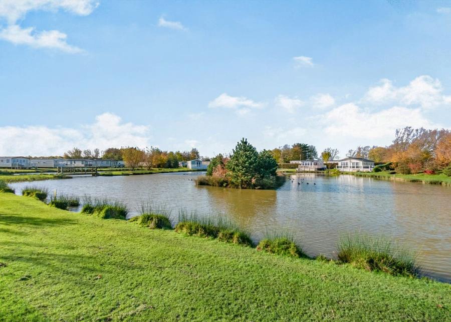 fidhing at sycamore lakes holiday park 