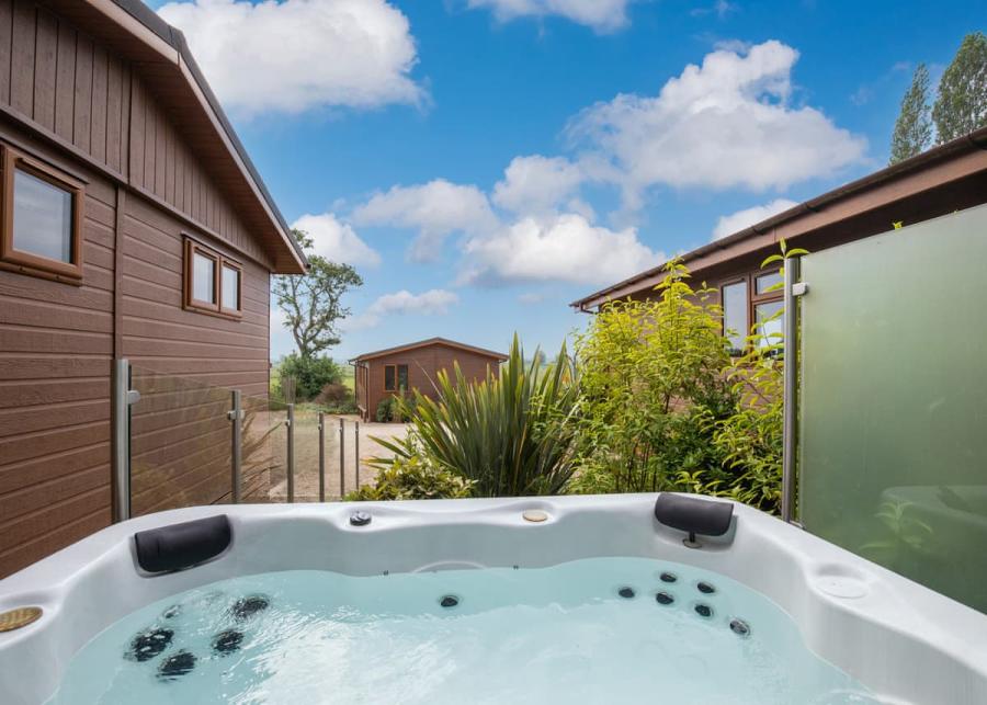 hot tub holidays at waveney river centre near beccles and lowestoft