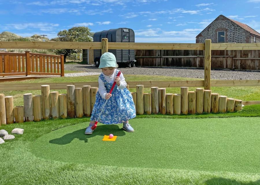 golf at waxham sands holiday park 