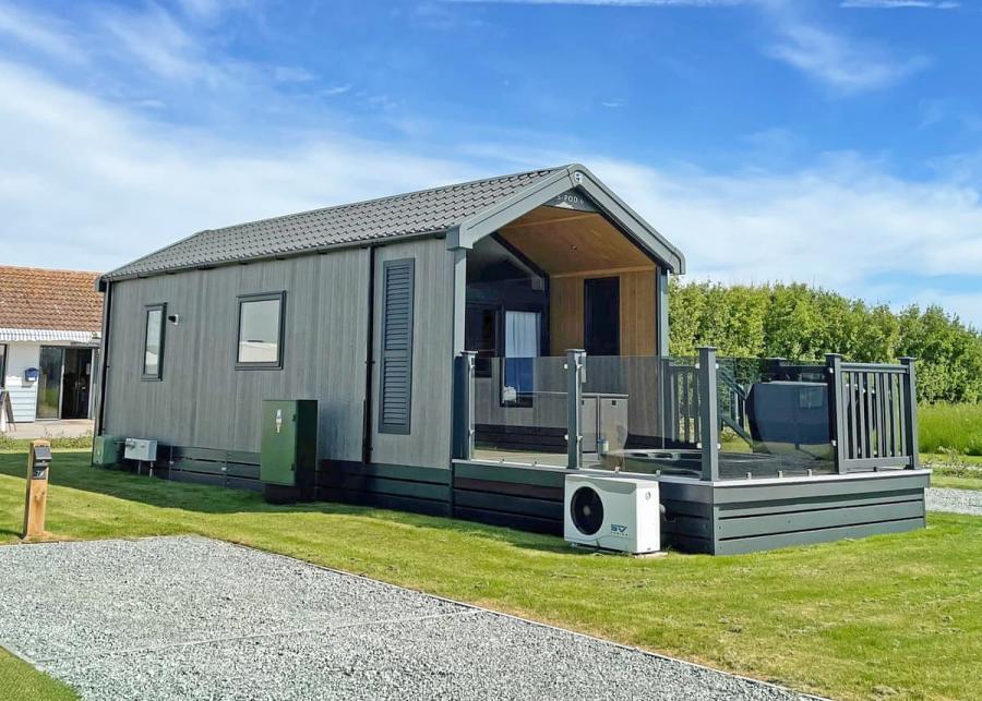 luxury lodge breaks at waxham sands holiday park 