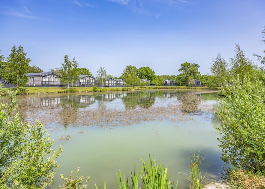 woodhall country park lodges in lincolnshire