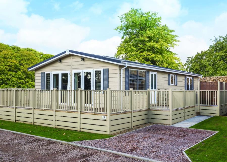 lodge breaks at alder country park in norfolk