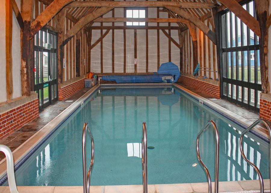 swimming pool at fairway lakes lodges in norfolk