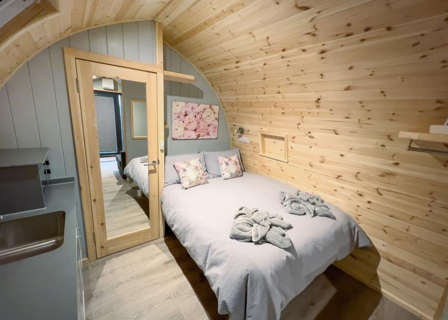 pod interior at herding hill farm in haltwhistle