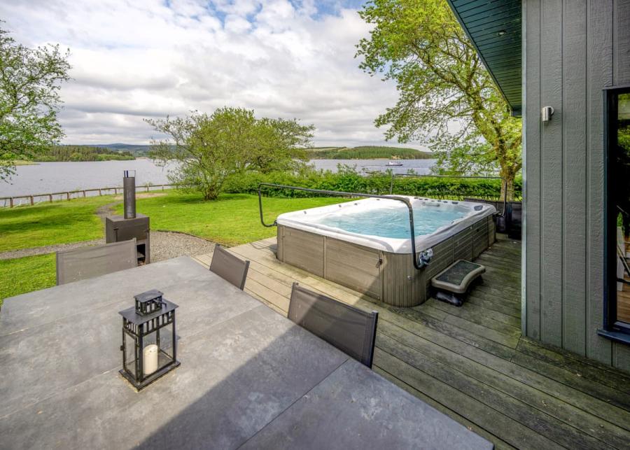private hot tubs at kielder waterside holiday park 