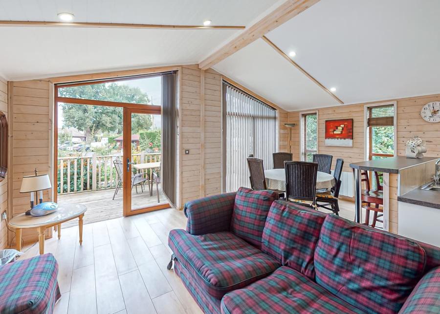 lodge breaks at king's lynn holiday park in norfolk