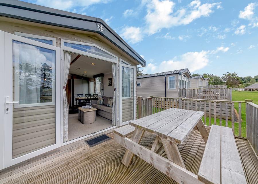 lodge holidays at waren caravan park 