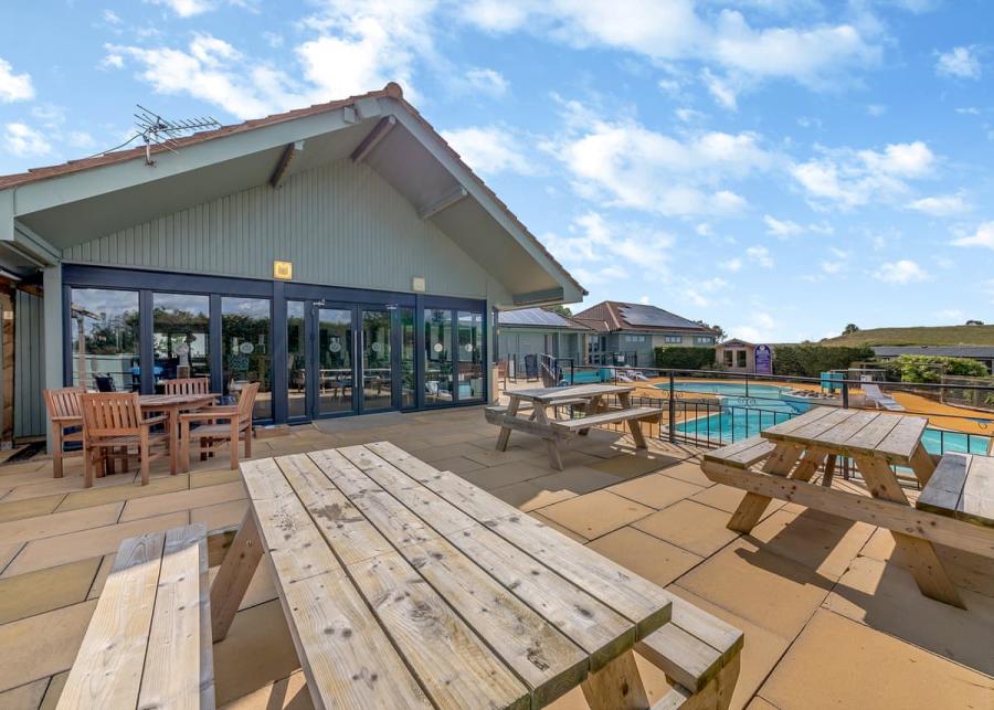 pool at waren caravan park in bamburgh