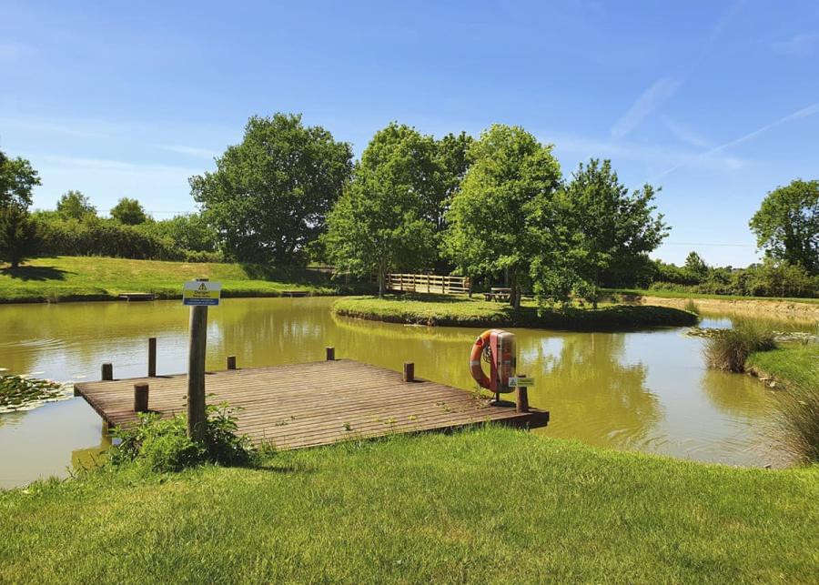 fishing breaks at yaxham waters holiday park near dereham