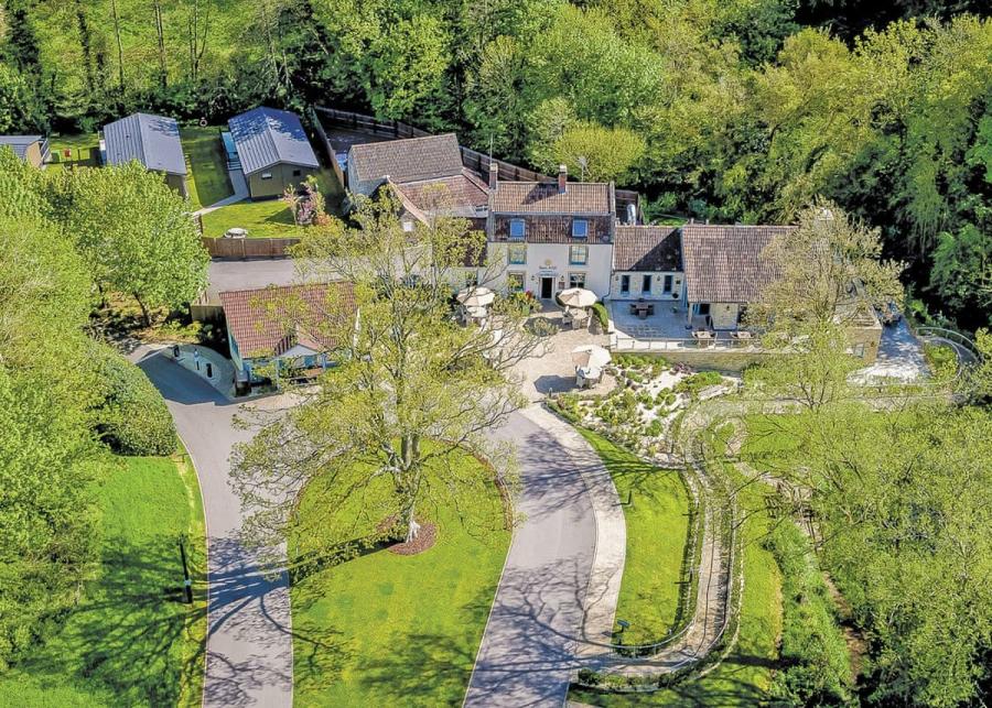 lodges at bath mill lodge retreat near bath
