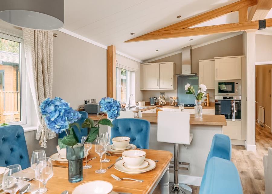 open plan lodge brokerswood holiday park in westbury