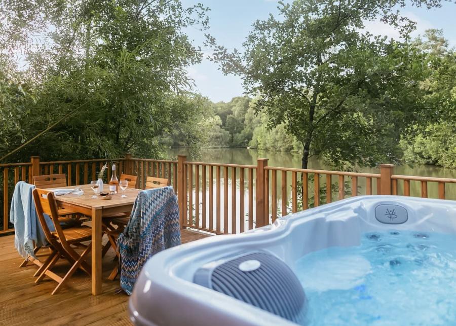 brokerswood holiday park in westbury