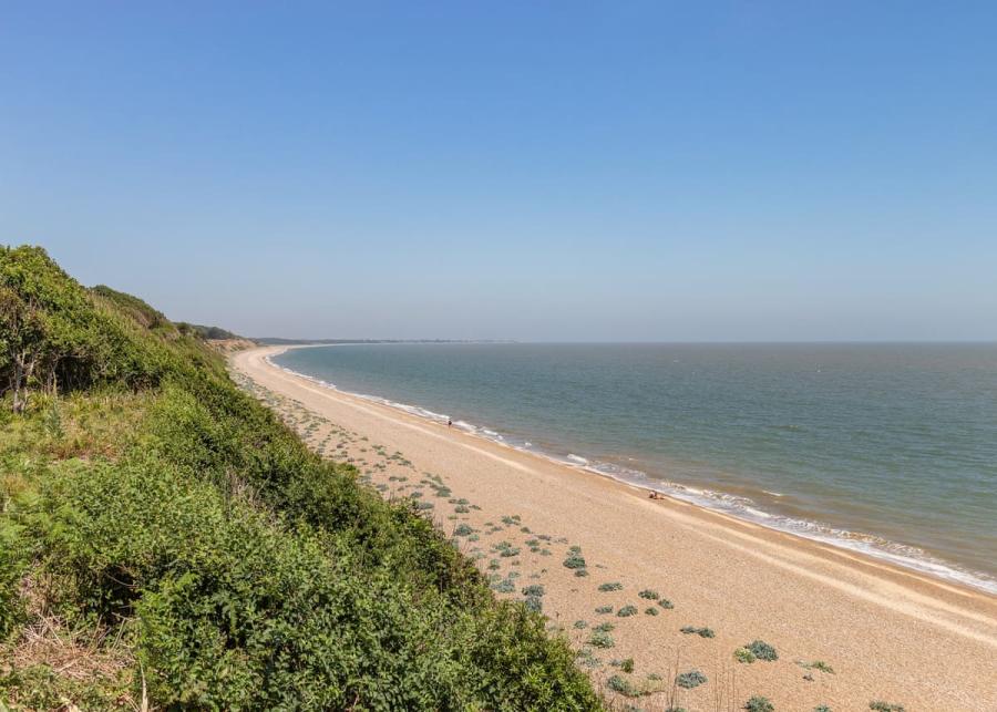 beach at cliff house holiday park near dunwich