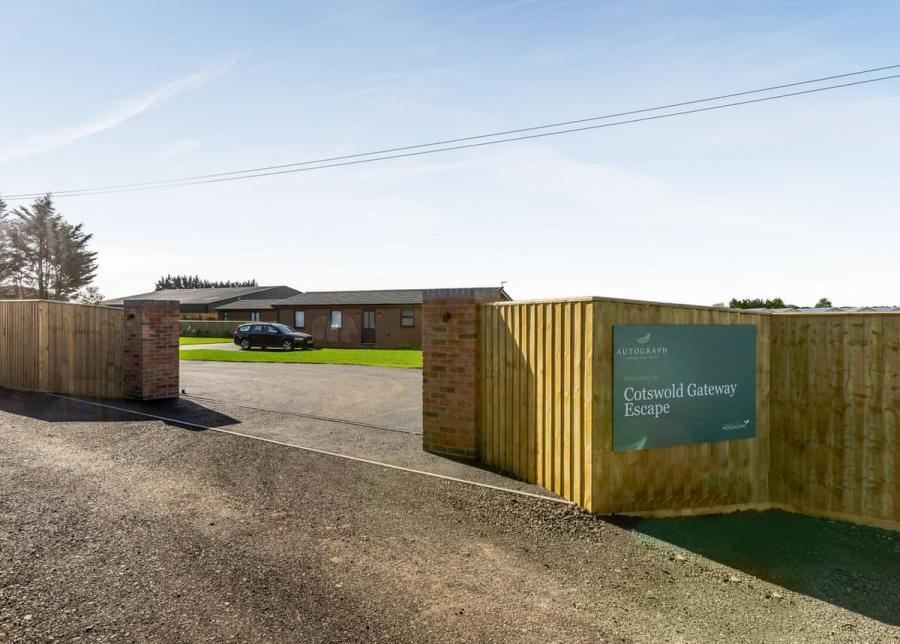 cotswold gateway escape in worcestershire