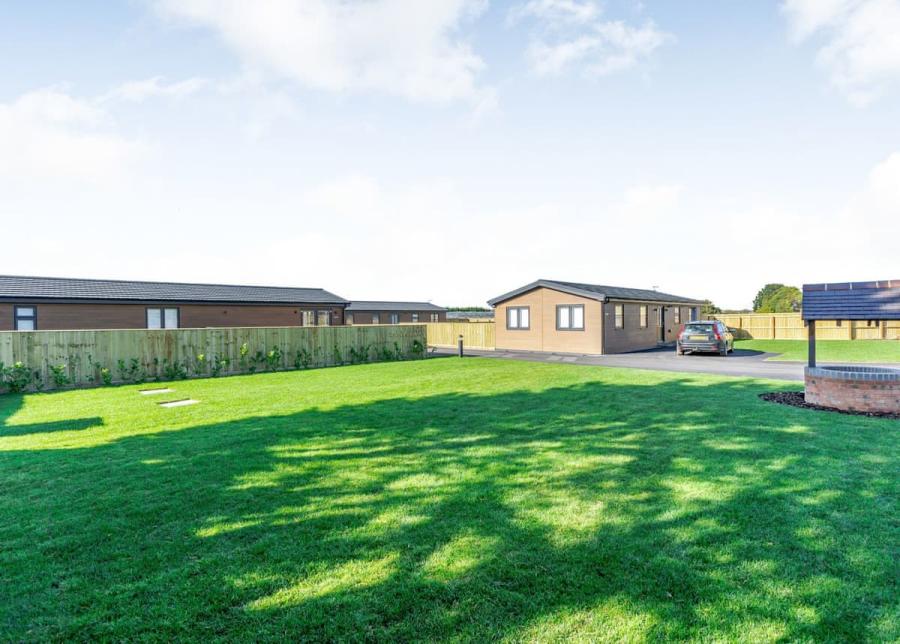 lodge breaks at cotswold gateway escape in worcestershire