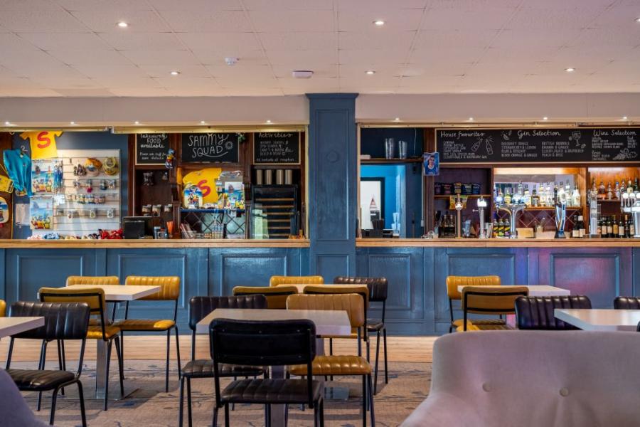 bar at cotswold holiday park in gloucestershire