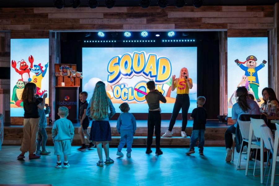 entertainment at devon bay holiday park in paignton 