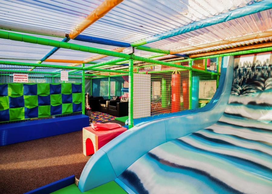 soft play at fairwood lakes holiday park 